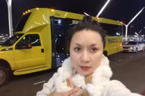 "Người tình sexy của Lý Hùng“: Thừa 20kg, tôi không dám soi gương!