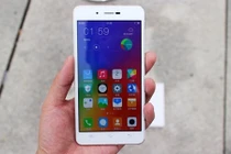 Ngắm nhìn vẻ đẹp điện thoại mỏng nhất thế giới của Vivo