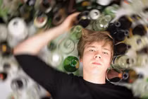 Facebook sắp ra mắt tính năng chặn đăng ảnh lúc say xỉn