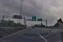 Phạt tiền, tước bằng lái của tài xế đi ngược chiều cao tốc