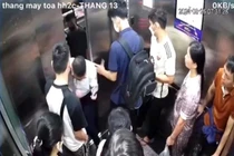 Giây phút thoát nạn của cư dân khi thang máy rơi