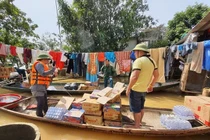 Cung ứng thực phẩm cho người dân khi mưa lũ ra sao?