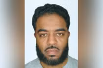 Danh tính nghi phạm vụ đâm xe, xả súng ở Mỹ đêm giao thừa