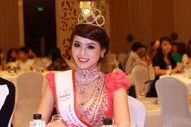 Top người đẹp Việt “trắng tay” tại đấu trường sắc đẹp QT