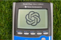 Youtuber hack máy tính bỏ túi, lắp wifi và tích hợp ChatGPT