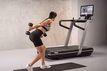 Máy chạy bộ Technogym đắt 'khét', có gì vượt trội?