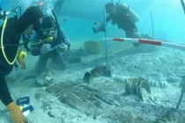 1.600 tấn vàng dưới đáy hồ Baikal, tại sao không ai dám vớt?