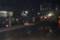 Nam thanh niên chết thảm dưới bánh xe container