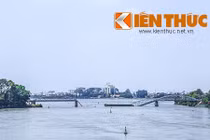 Cận cảnh ngày đầu trục vớt cầu Ghềnh bị sập