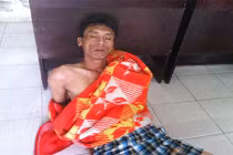 Gã trai “ngáo đá” khống chế tài xế taxi bắt... chở về thăm mẹ