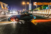 Người nhà gào khóc bên xác thanh niên tông dải phân cách tử vong