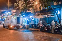 Con gái bàng hoàng phát hiện bố treo cổ trong phòng