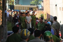 Người cha bật khóc khi thực nghiệm hành vi giết, giấu xác con trai