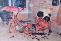 Cha con tổ trưởng an ninh khu phố đánh người dã man?