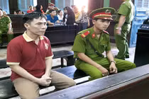 Nghi ngờ gia đình bị “yểm bùa”, học trò đốt chết sư phụ