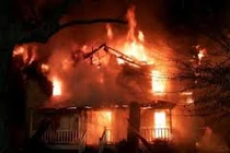 Bình Dương: Gã trai tưới xăng đòi thiêu sống hai mẹ con người tình