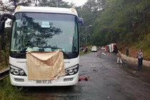 Đà Lạt: Hai xe khách tông nhau trên đèo, 7 người tử vong