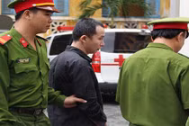 Tử hình kẻ đổ xăng đốt chết cả nhà anh trai của bạn gái