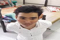 Đang đưa vợ đi chơi, hiệp sĩ SBC tông thẳng xe vào cướp