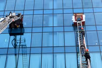 Diễn tập giải cứu hàng trăm người ở TTTM 26 tầng