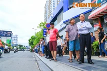 Người dân Sài Gòn háo hức xuống đường đón Tổng thống Obama 