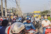 Nữ sinh lớp 11 chết thảm ngay trước mặt cha và em gái