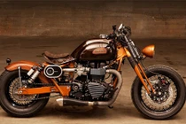 Triumph Bonneville ốp gỗ dành riêng cho các nàng