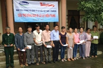 Vinamilk hỗ trợ miền Trung bị bão lụt