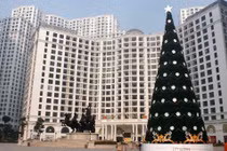 Cây thông Giáng sinh cao nhất Việt Nam của Vingroup