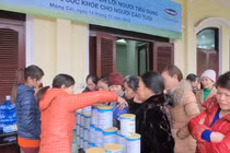 Vinamilk tư vấn chăm sóc sức khoẻ cho Người cao tuổi