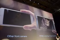 Samsung và HTC biến iPhone thành chuẩn mực để so sánh