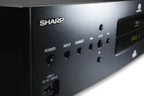 Đầu phát hi-res của Sharp có giá 100 triệu đồng
