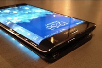 Năm 2015: Smartphone Samsung sẽ có màn hình OLED và chip 14nm