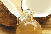 8 cách đơn giản hạn chế rụng tóc lúc giao mùa