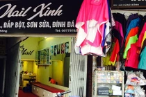 Những cửa hàng 'tí hon' siêu dị ở Hà Nội