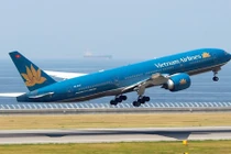 Hơn 1.000 khách Vietnam Airline đi Pháp bị hủy chuyến bay