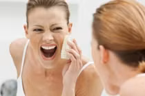 Sai lầm chết người khi tẩy da chết