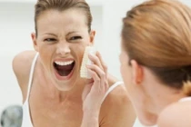 Sai lầm chết người khi tẩy da chết