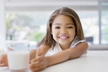 Mẹ thông minh cho con uống sữa đúng giờ