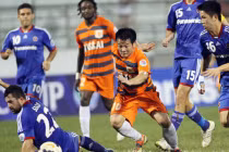 Bao nhiêu tiền có thể mua đứt cầu thủ Việt bán độ?