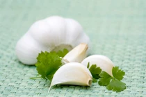 Cách xóa tan mụn trứng cá sau một đêm