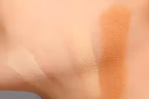 6 lỗi đánh phấn nền biến bạn thành thảm họa make-up