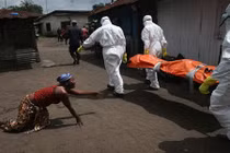 10 hình ảnh ám ảnh nhất về đại dịch Ebola 2014
