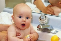 Tham khảo bài thuốc dân gian trị rôm sảy cho bé