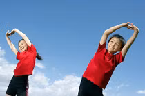 Lưu ý khi cho trẻ tập thể dục đầu năm mới