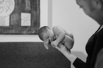 Tận mắt xem tư thế em bé nằm trong bụng mẹ