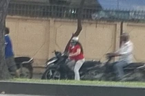 Thâm nhập thế giới cave di động mặc đồ công sở