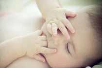 Lỗi tai hại khi chăm sóc giấc ngủ cho bé