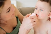 Mẹo dùng quạt và điều hoà để trẻ không bị ốm