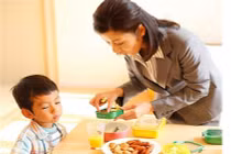 Bí quyết giúp bé ngon miệng hơn trong ngày nắng nóng